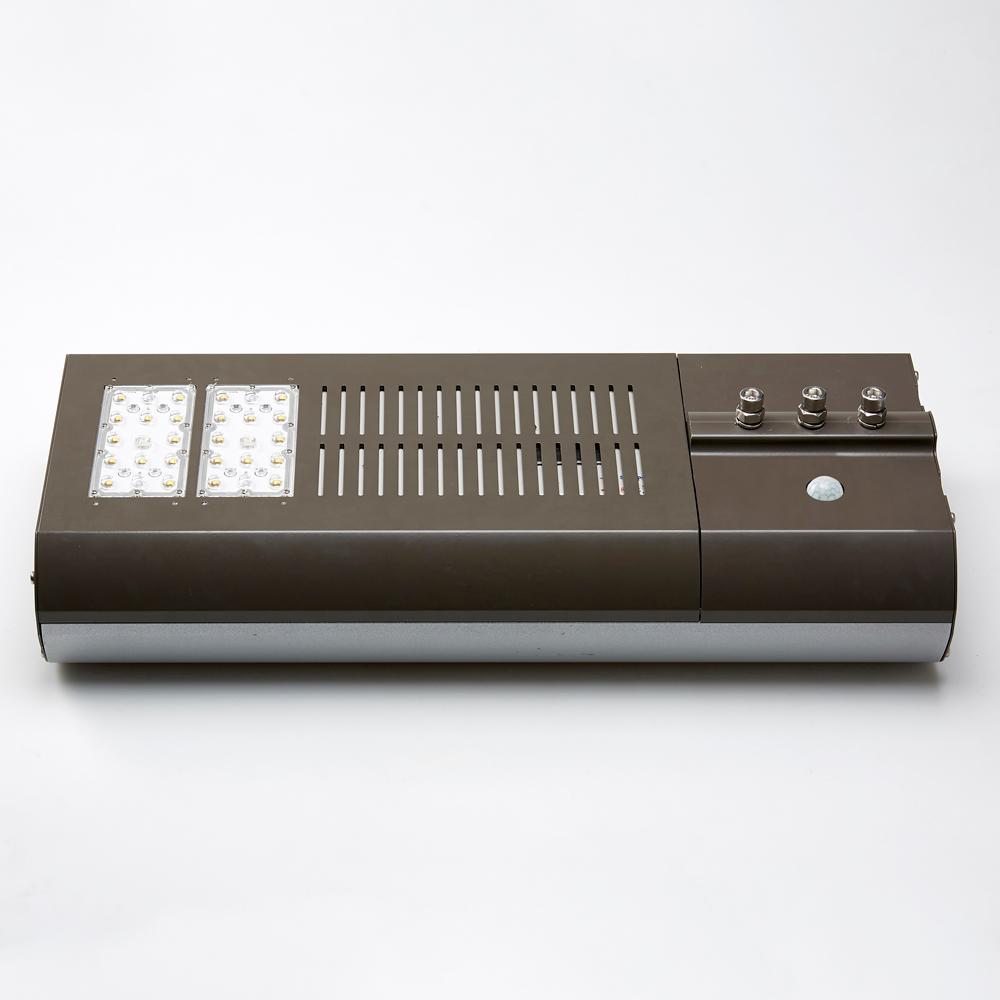 SYNERGY SOLUTIONS solar LED street light with high efficiency, long operation time, save the battery