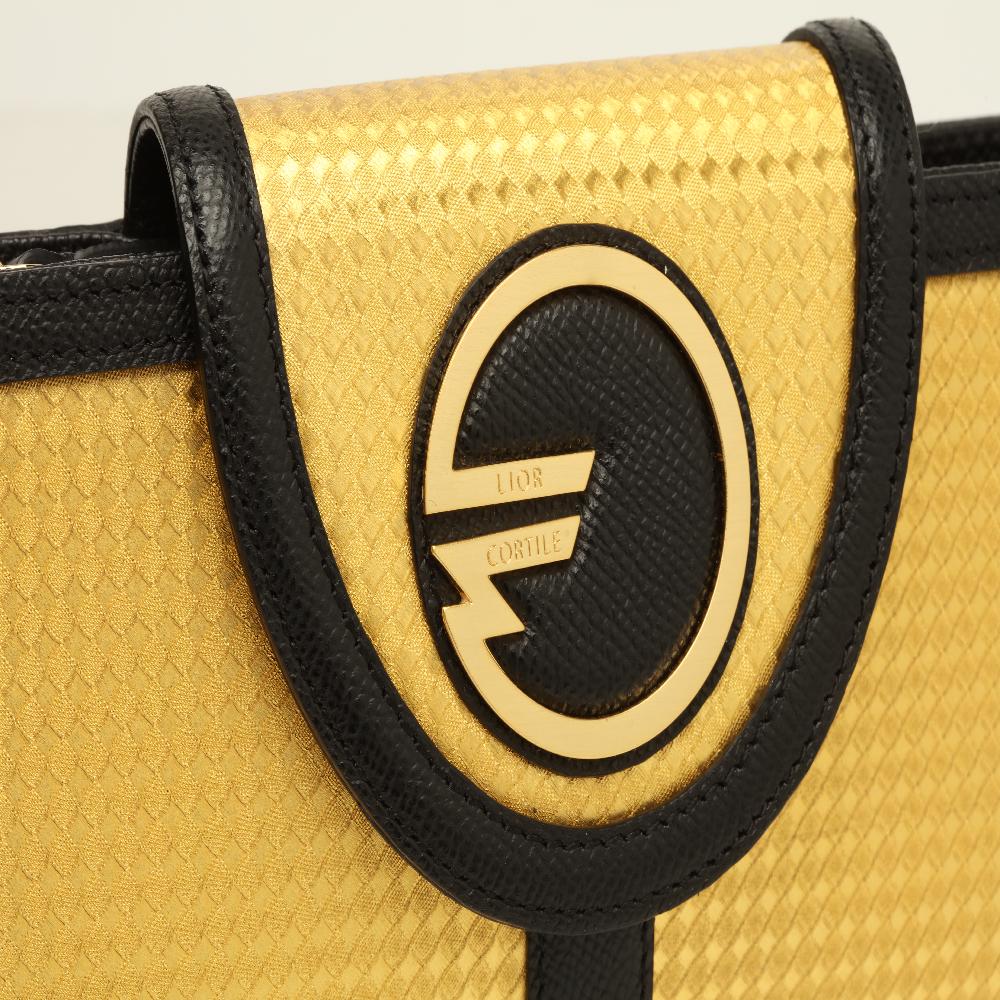 Hand bags(clutch bag)