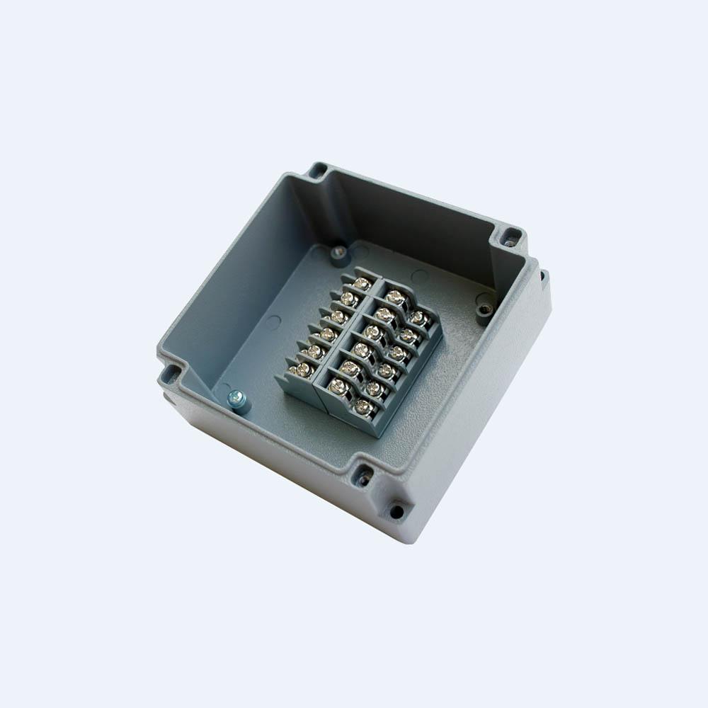 Aluminum box