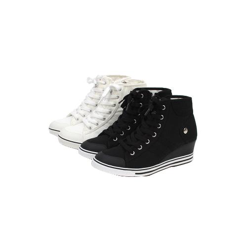 Wedgeheel sneakers for a casual look Blood