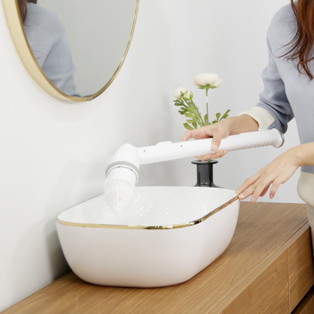 Cordless Bathroom Cleaner