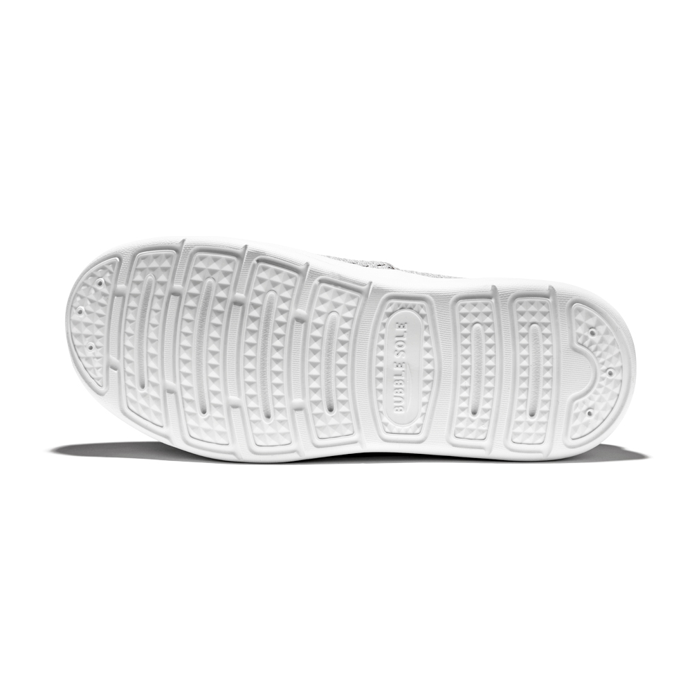 AKIIICLASSIC GO SLIP SLIP ON