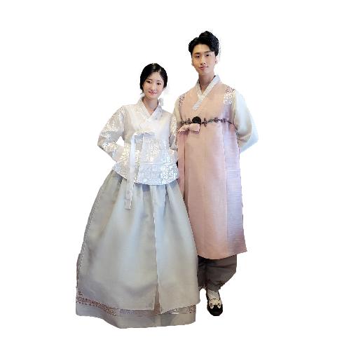 bride and groom Hanbok