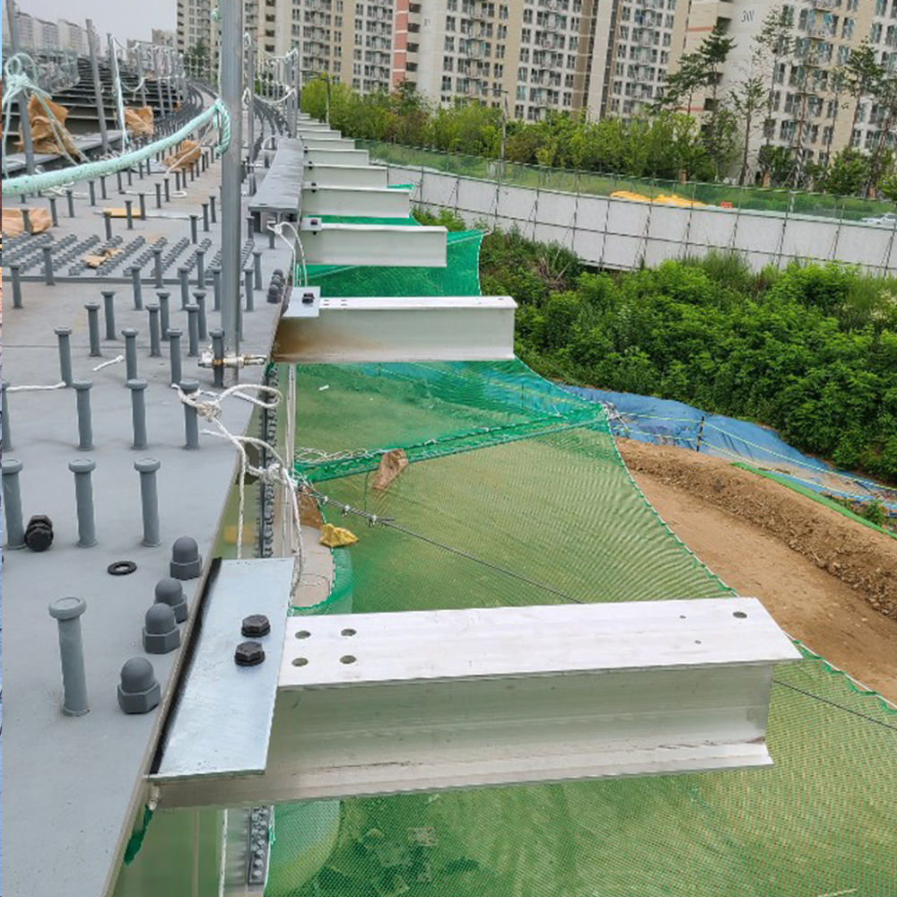 Aluminum brackets for bridges