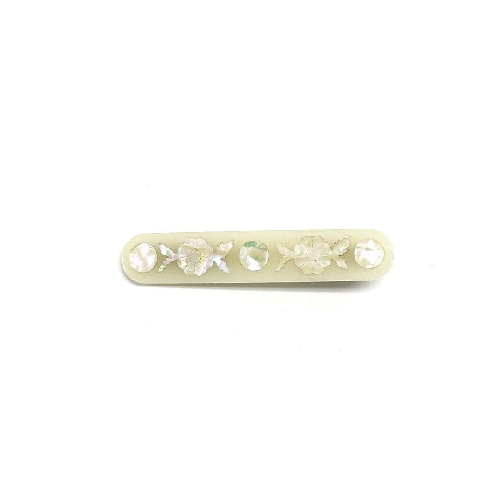 flower nacre hair clip