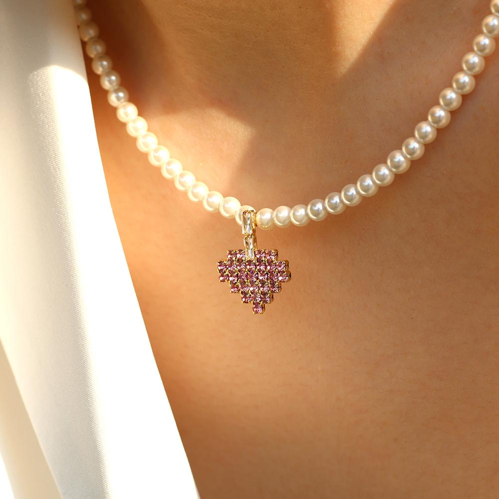 Lovely Pearl Heart Necklace